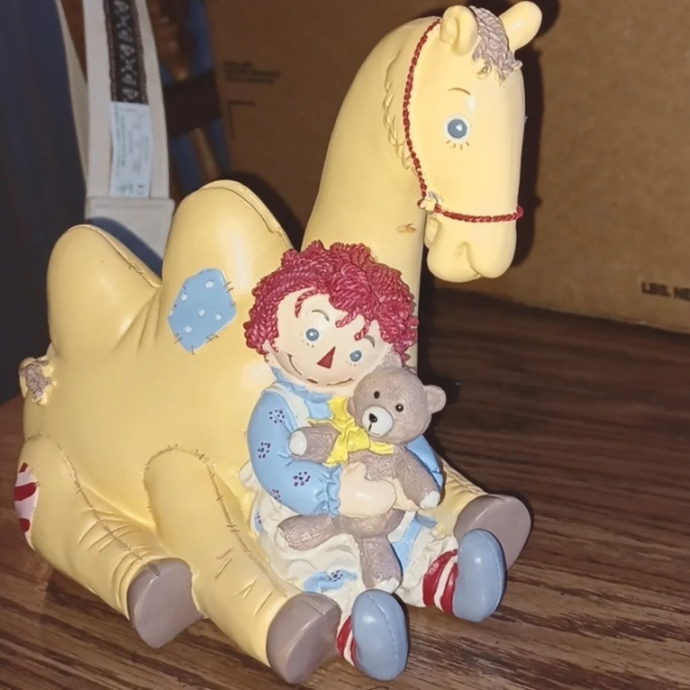 Vintage Raggedy Ann with Camel Bank, S&S, Resin,